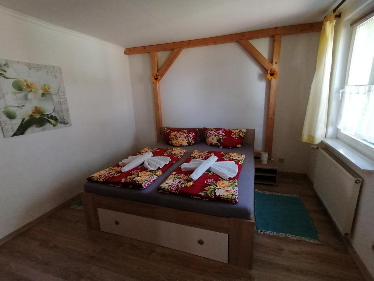 Ferienwohnung Am Haffberg Neverow Exteriör bild